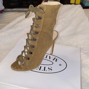 Steve Madden Olive Green Lace-up Heels
